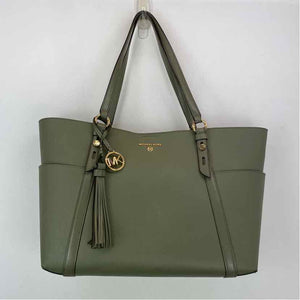 Pre-Owned Michael Kors Green Leather Handbag