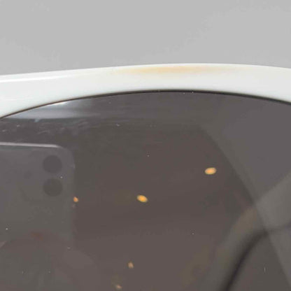 Pre-Owned Saint Laurent White Plastic Designer Sunglasses
