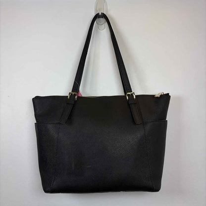 Pre-Owned Michael Kors Black Leather Handbag