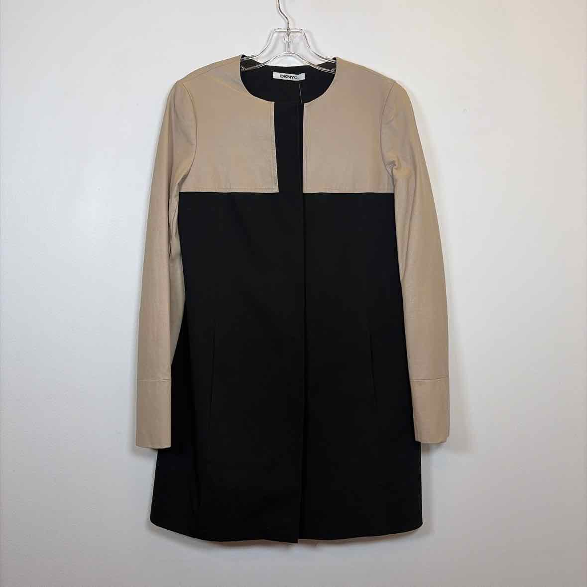 Pre-Owned Size M DKNYC Tan/Black Jacket
