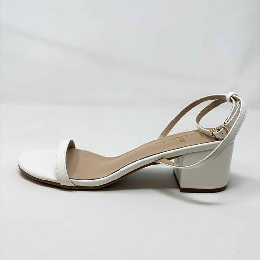 Pre-Owned Shoe Size 7.5 Lulus White Heels