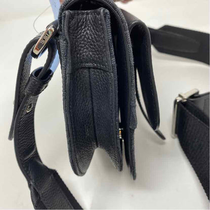 Pre-Owned Christian Dior Black Canvas Designer Handbag