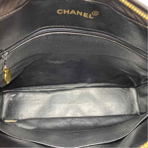 Pre-Owned Chanel Black Leather Designer Handbag