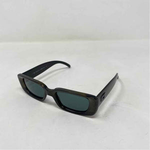 Pre-Owned Gucci Olive Plastic Designer Sunglasses