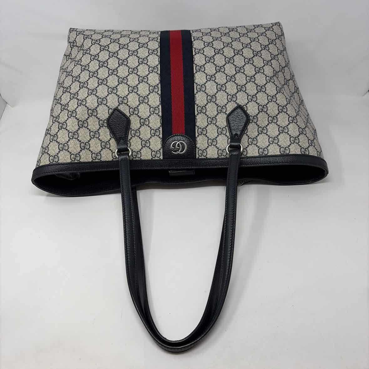 Pre-Owned Gucci Navy Canvas Designer Handbag