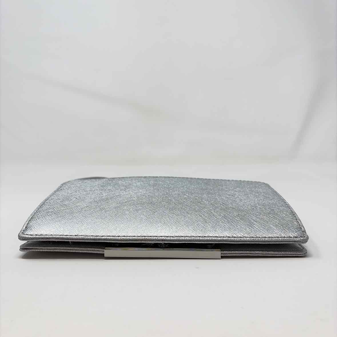 Pre-Owned Michael Kors Silver Coated Canvas Handbag