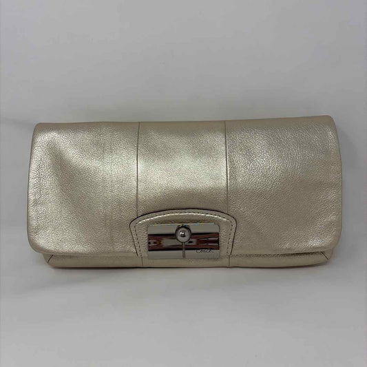 Pre-Owned Coach Gold Leather Handbag