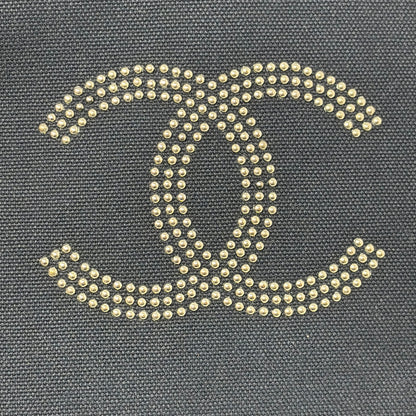 Pre-Owned Chanel Navy Canvas Designer Handbag