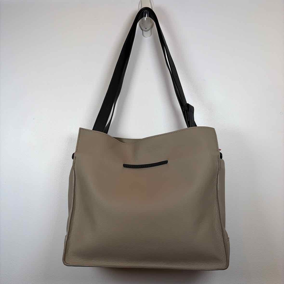 Pre-Owned von holzhausen Taupe faux leather Handbag