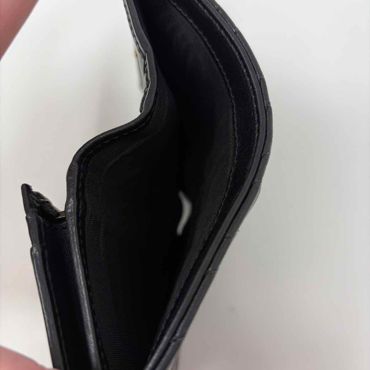 Pre-Owned Gucci Black Leather Designer Wallet
