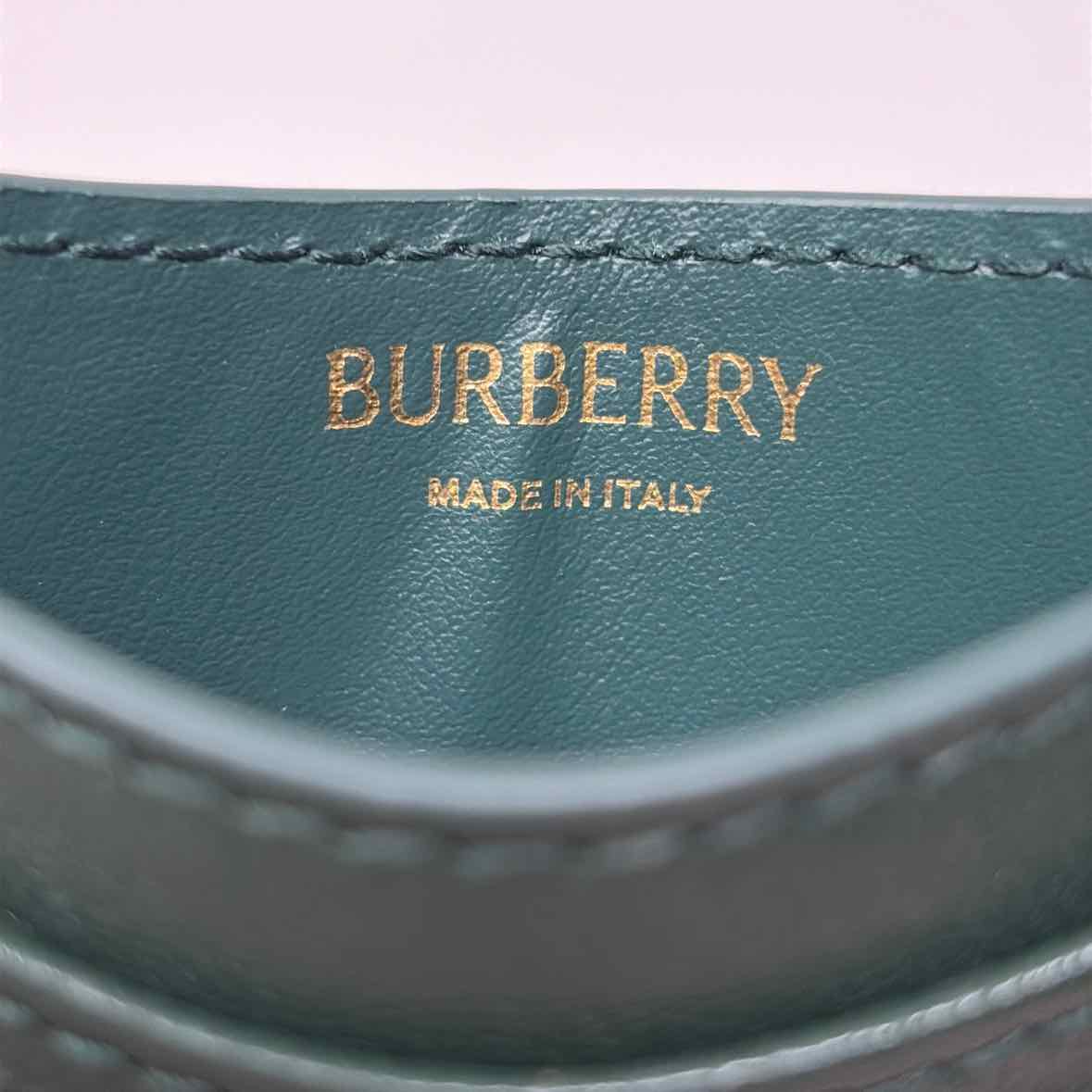 Pre-Owned Burberry Green Designer Wallet