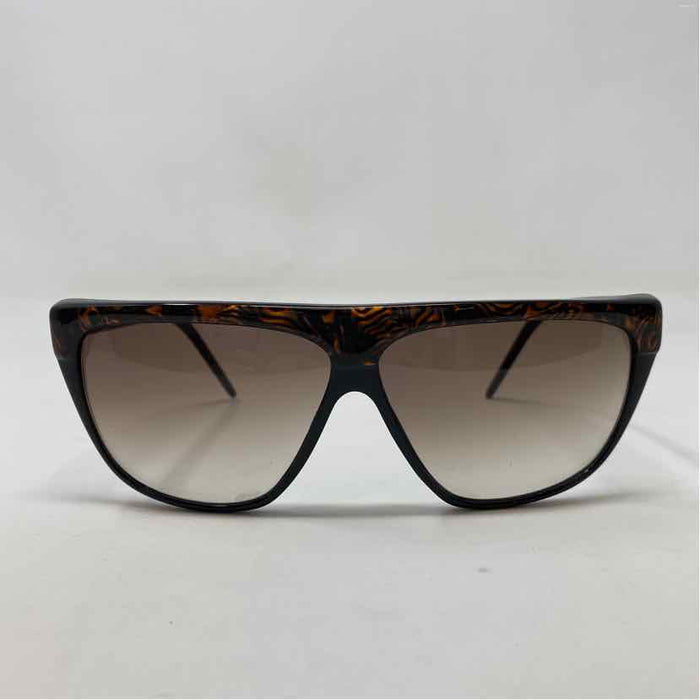 Pre-Owned Laura Biagiotti Tortoise Plastic Sunglasses