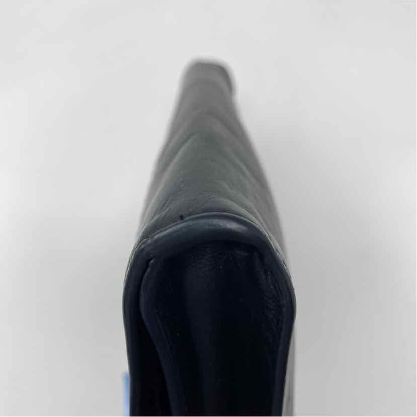 Pre-Owned Bottega Veneta Black Leather Designer Wallet