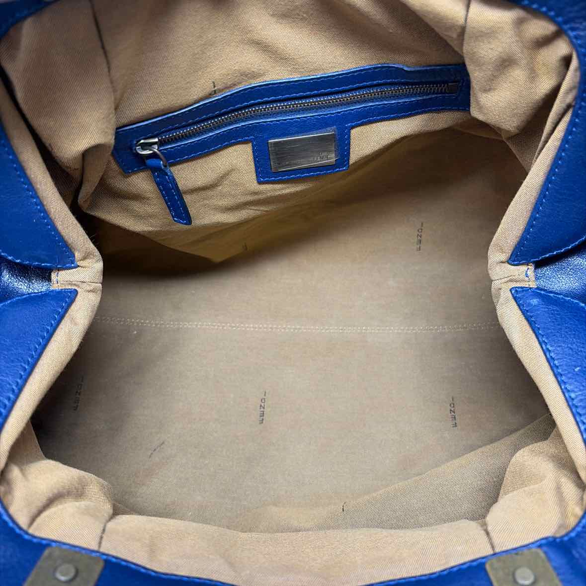 Pre-Owned Fendi Navy Leather Designer Handbag