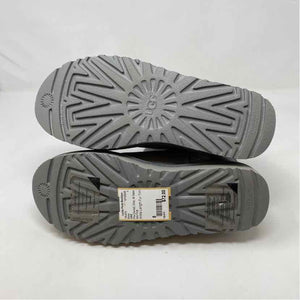 Pre-Owned Shoe Size 8 UGG Grey Boots
