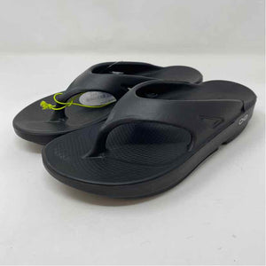 Pre-Owned Shoe Size 7 Oofos Black Flip Flops