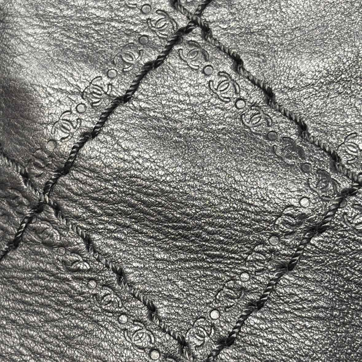 Pre-Owned Chanel Black Leather Designer Handbag