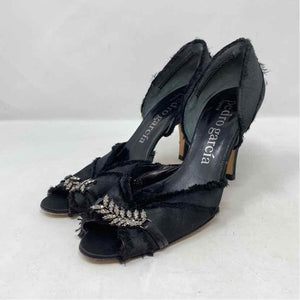 Pre-Owned Shoe Size 8 pedro garcia Black Heels