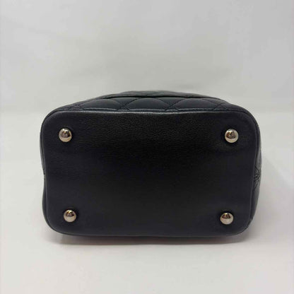 Pre-Owned Chanel Black Leather Handbag