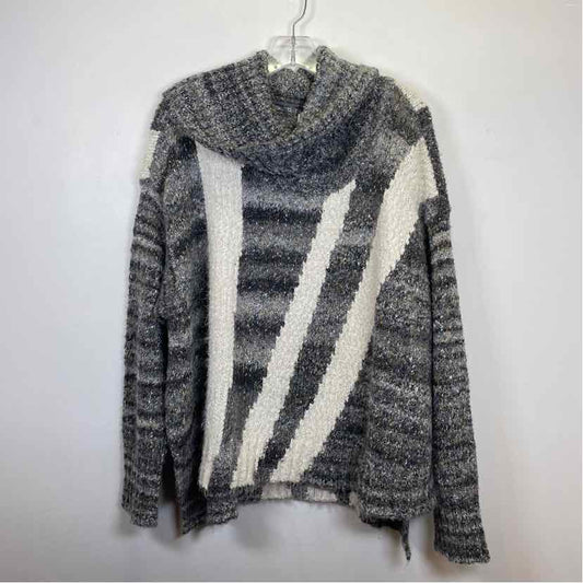 Pre-Owned Size L Chico's Gray Multi Sweater
