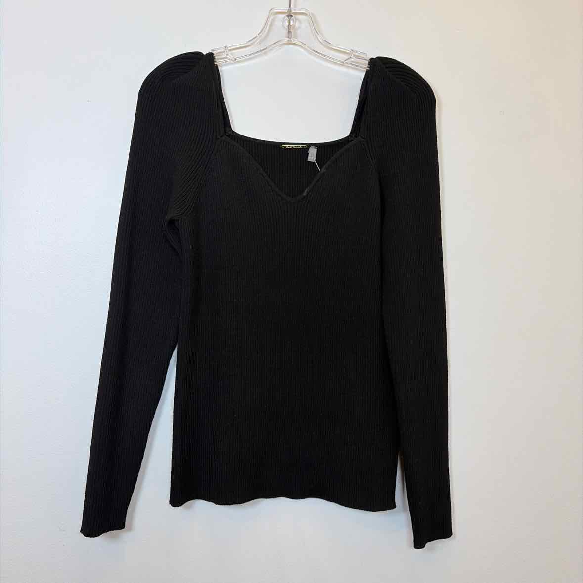 Pre-Owned Size L Free People Black Sweater
