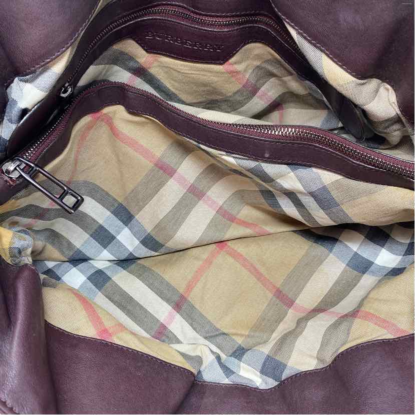 Pre-Owned Burberry Plum Leather Designer Handbag