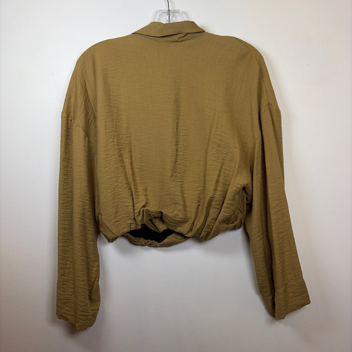 Pre-Owned Size M ZARA Olive Top