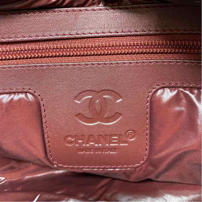 Pre-Owned Chanel Black Nylon Designer Handbag