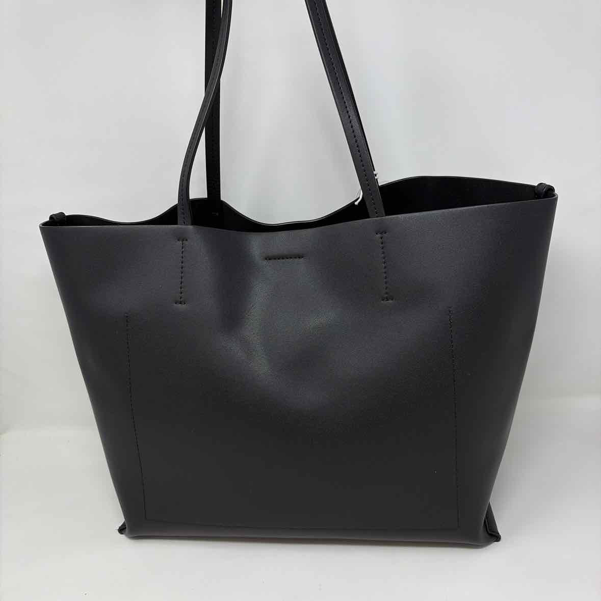 Pre-Owned Everlane Black Leather Handbag