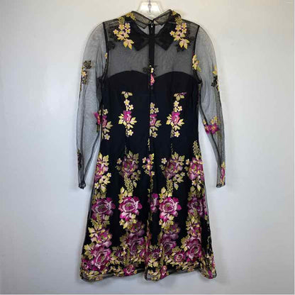 Pre-Owned Size 8/M Marchesa Notte Black Floral Casual Dress