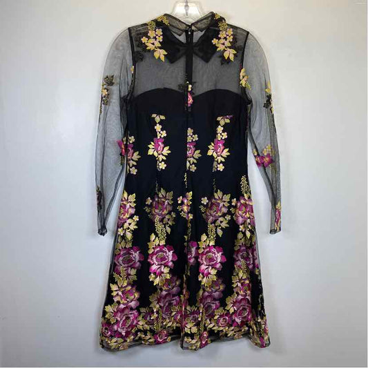 Pre-Owned Size 8/M Marchesa Notte Black Floral Casual Dress