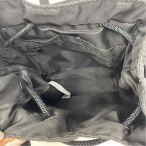 Pre-Owned Alo Yoga Black Nylon Handbag