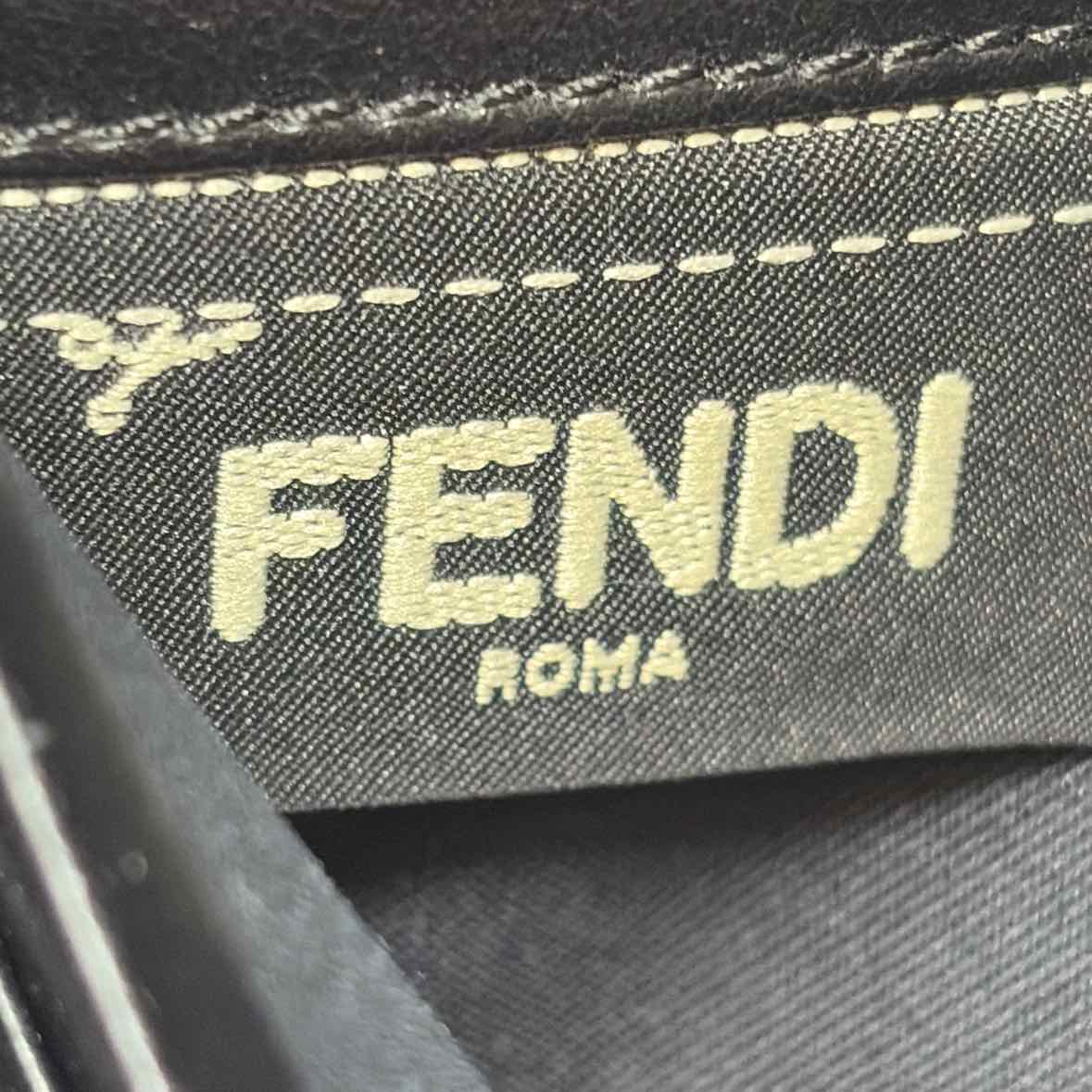 Pre-Owned Fendi Black Leather Designer Wallet