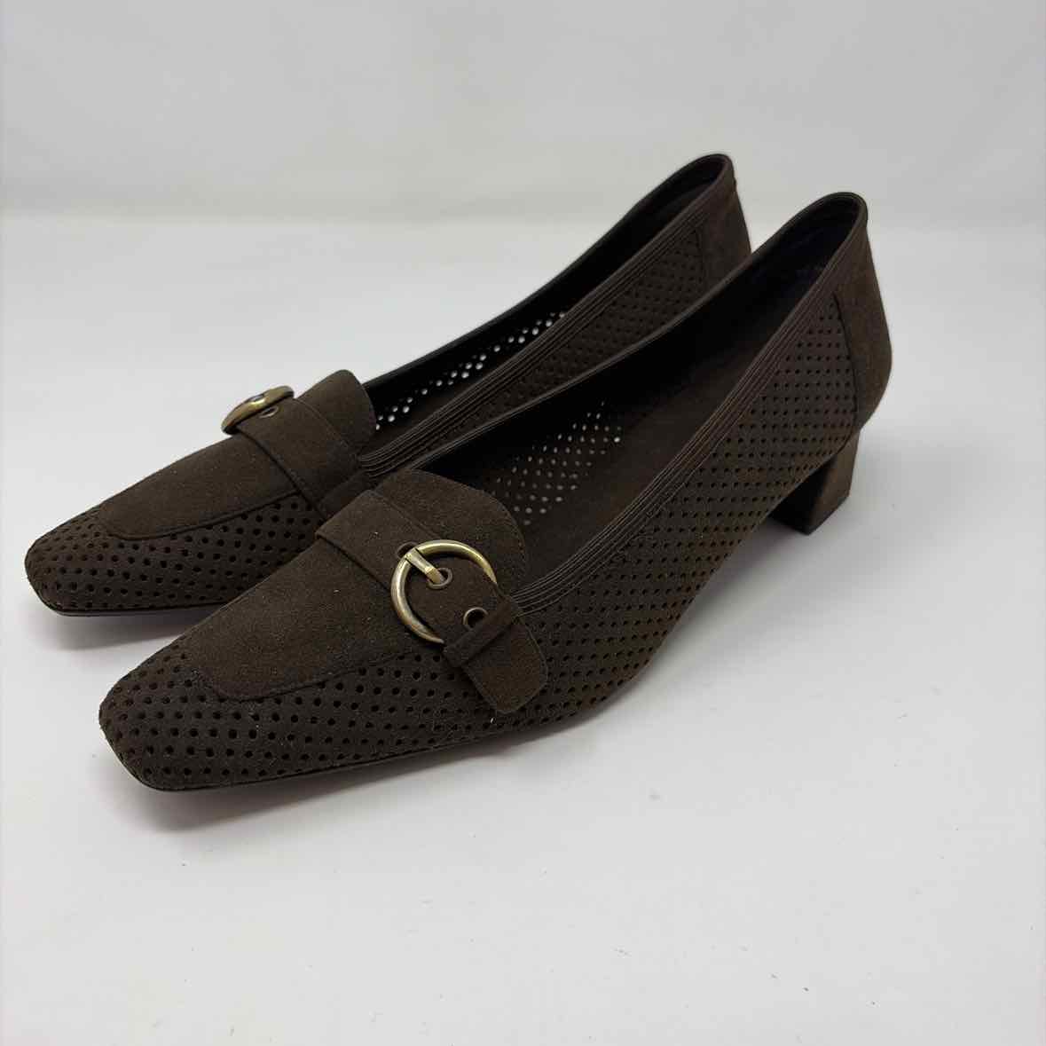 Pre-Owned Shoe Size 9 Stuart Weitzman Brown Heels