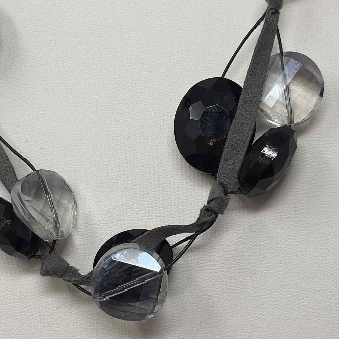 Pre-Owned Deborah Grivas Gray/Black Leather Necklace