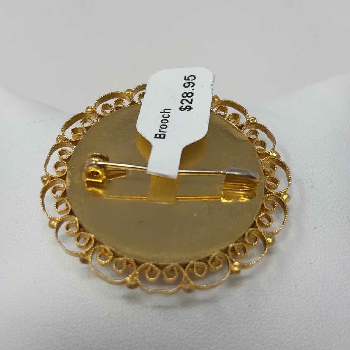 Pre-Owned Brooch