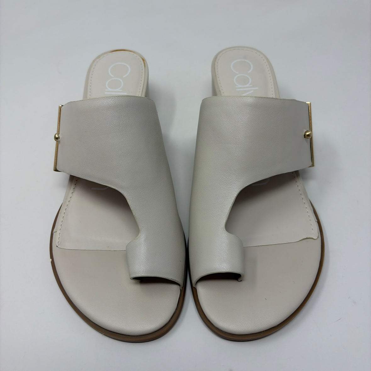 Pre-Owned Shoe Size 7 Calvin Klein Cream Heels