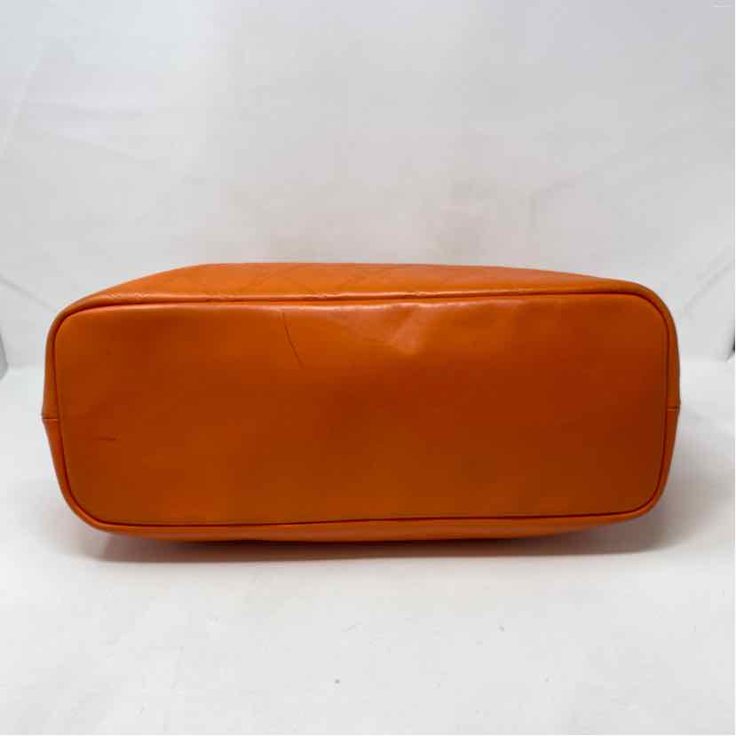 Pre-Owned Longchamp Orange Leather Handbag
