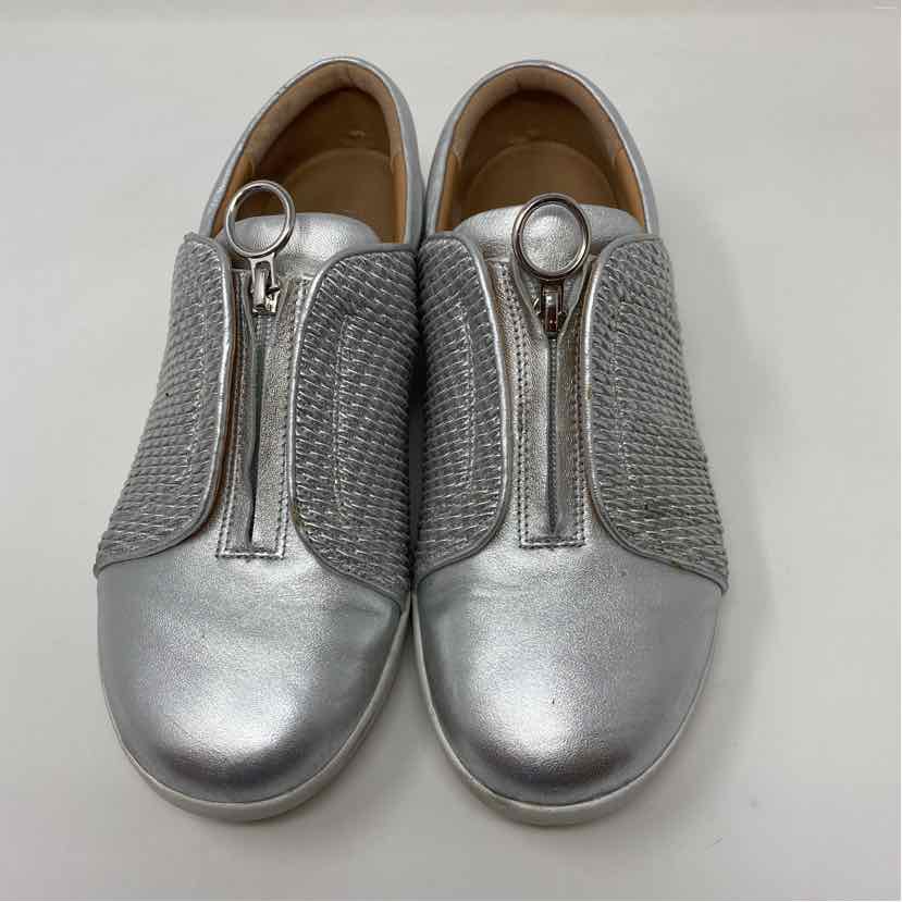 Pre-Owned Shoe Size 9 FitFlop Silver Sneaker
