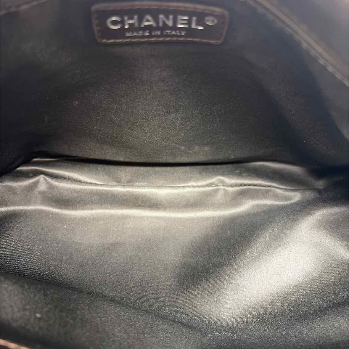 Pre-Owned Chanel Brown Leather Designer Handbag