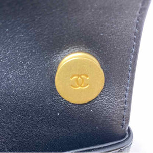 Pre-Owned Chanel Black Leather Designer Handbag
