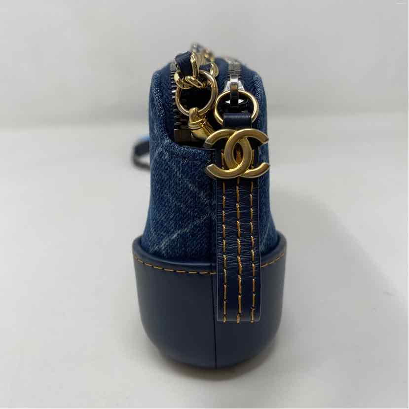 Pre-Owned Chanel Denim Denim Designer Handbag
