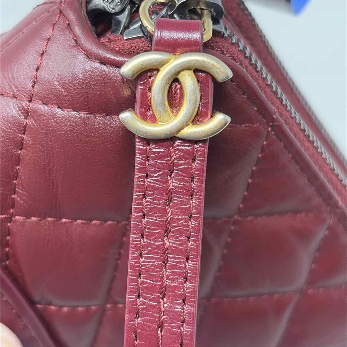 Pre-Owned Chanel Burgundy Leather Designer Handbag
