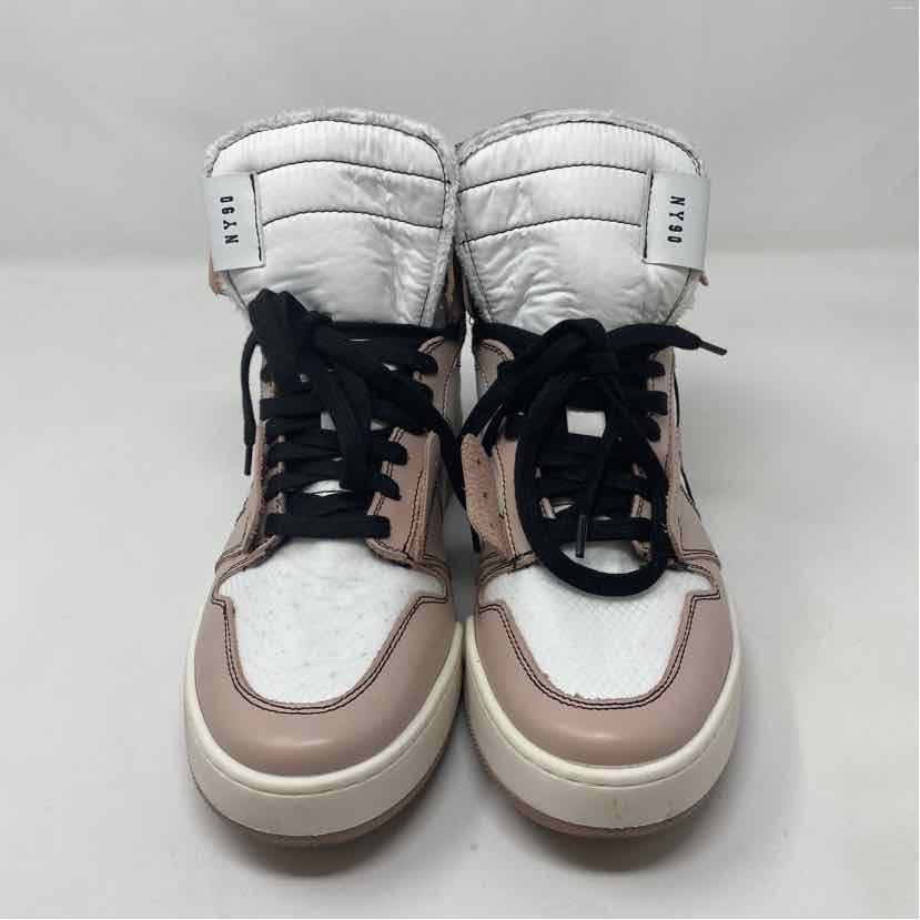 Pre-Owned Shoe Size 9.5 Steve Madden Pink Sneaker