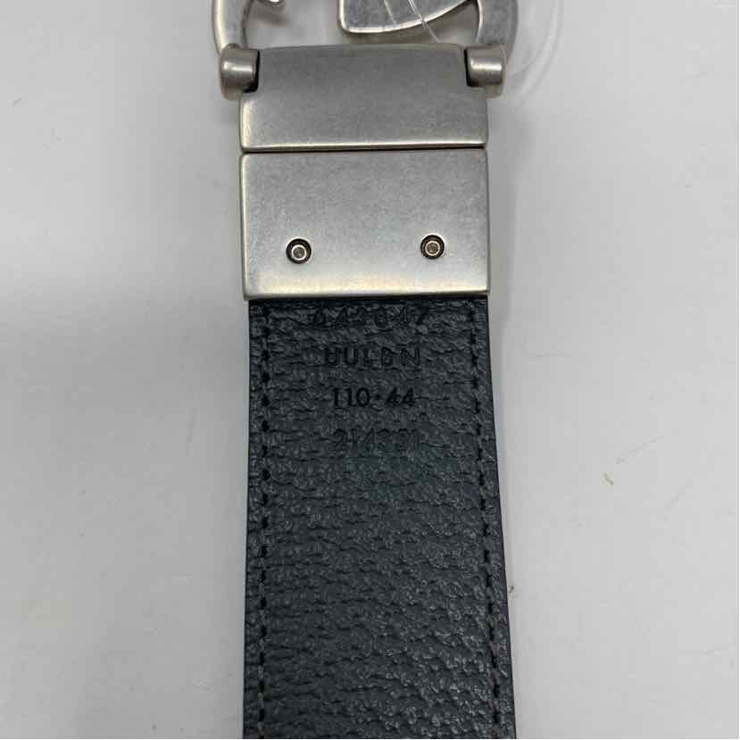 Pre-Owned Gucci Grey Canvas Designer Belt