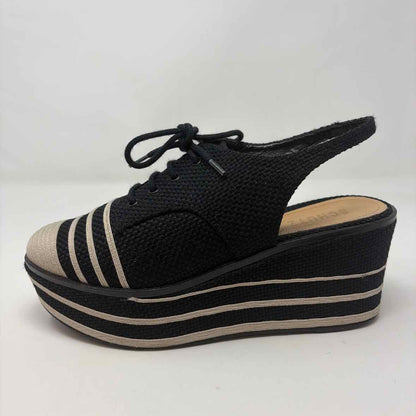 Pre-Owned Shoe Size 9 Schutz Black/White Wedge