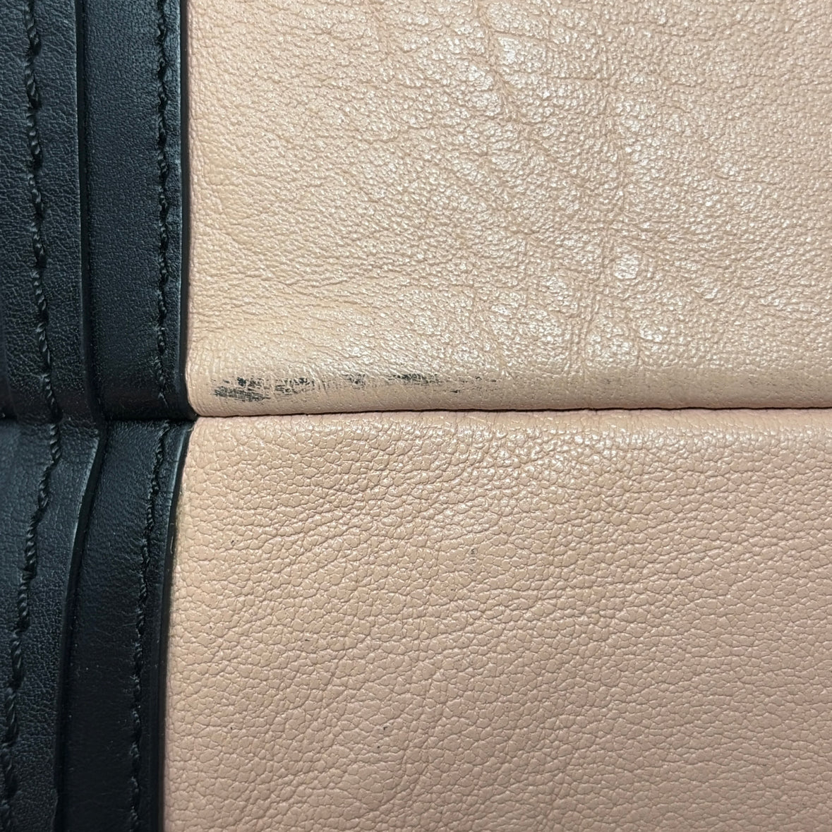 Pre-Owned Chloe Pink/Black Leather Designer Handbag