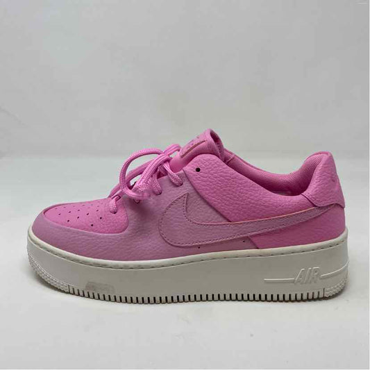 Pre-Owned Shoe Size 9.5 Nike Pink Sneaker