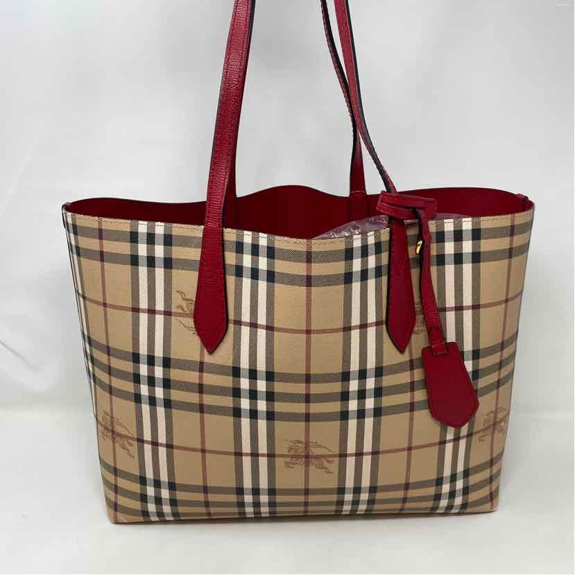 Pre-Owned Burberry Plaid Canvas Designer Handbag