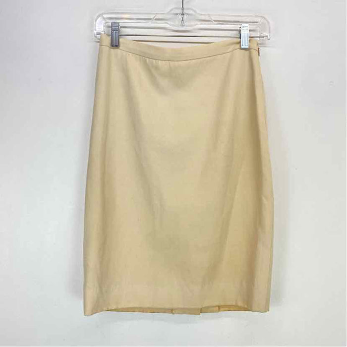 Pre-Owned Size 4/S Moschino Cream Skirt